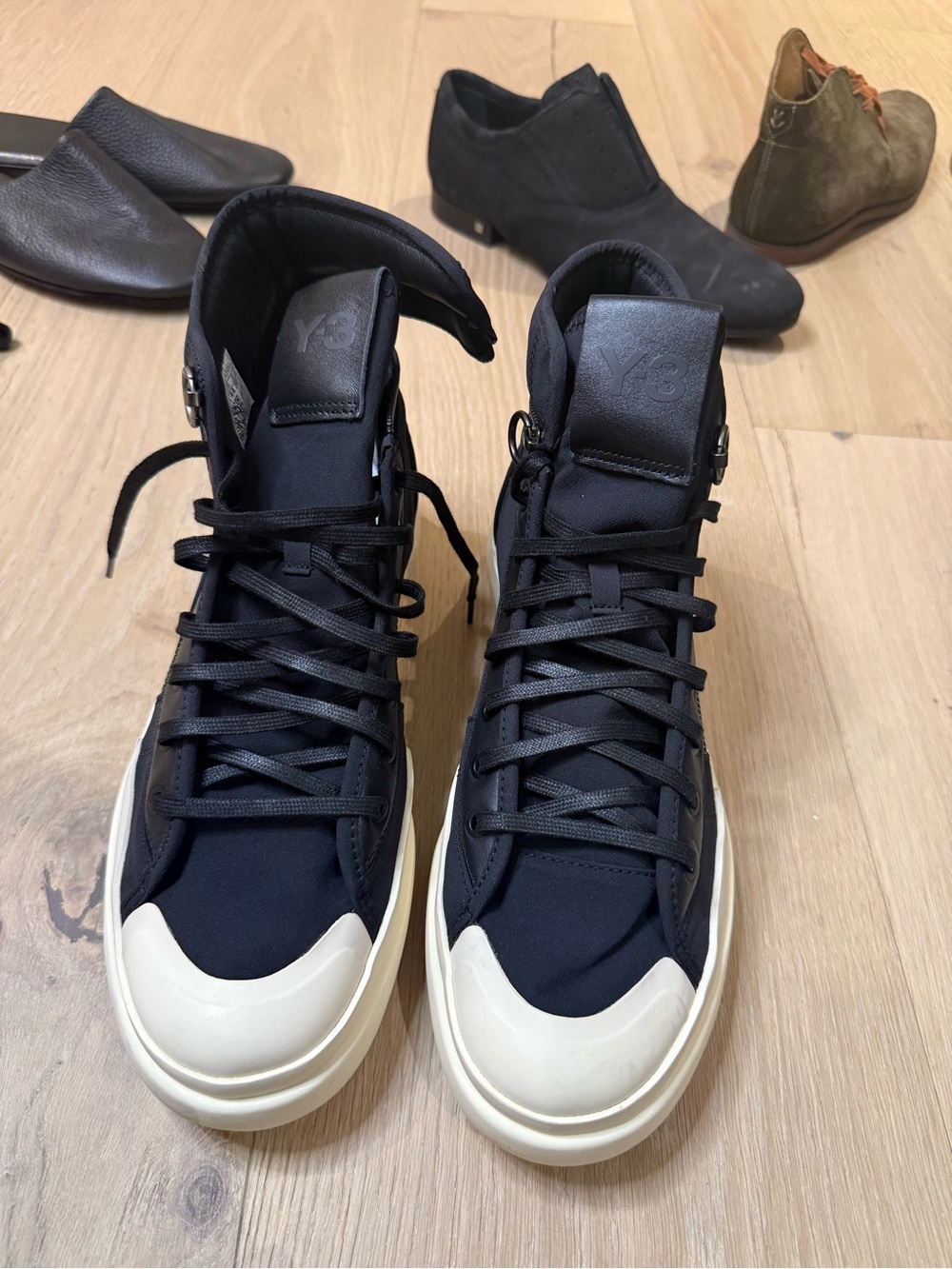 Y-3 Men's Black High-Top Sneakers